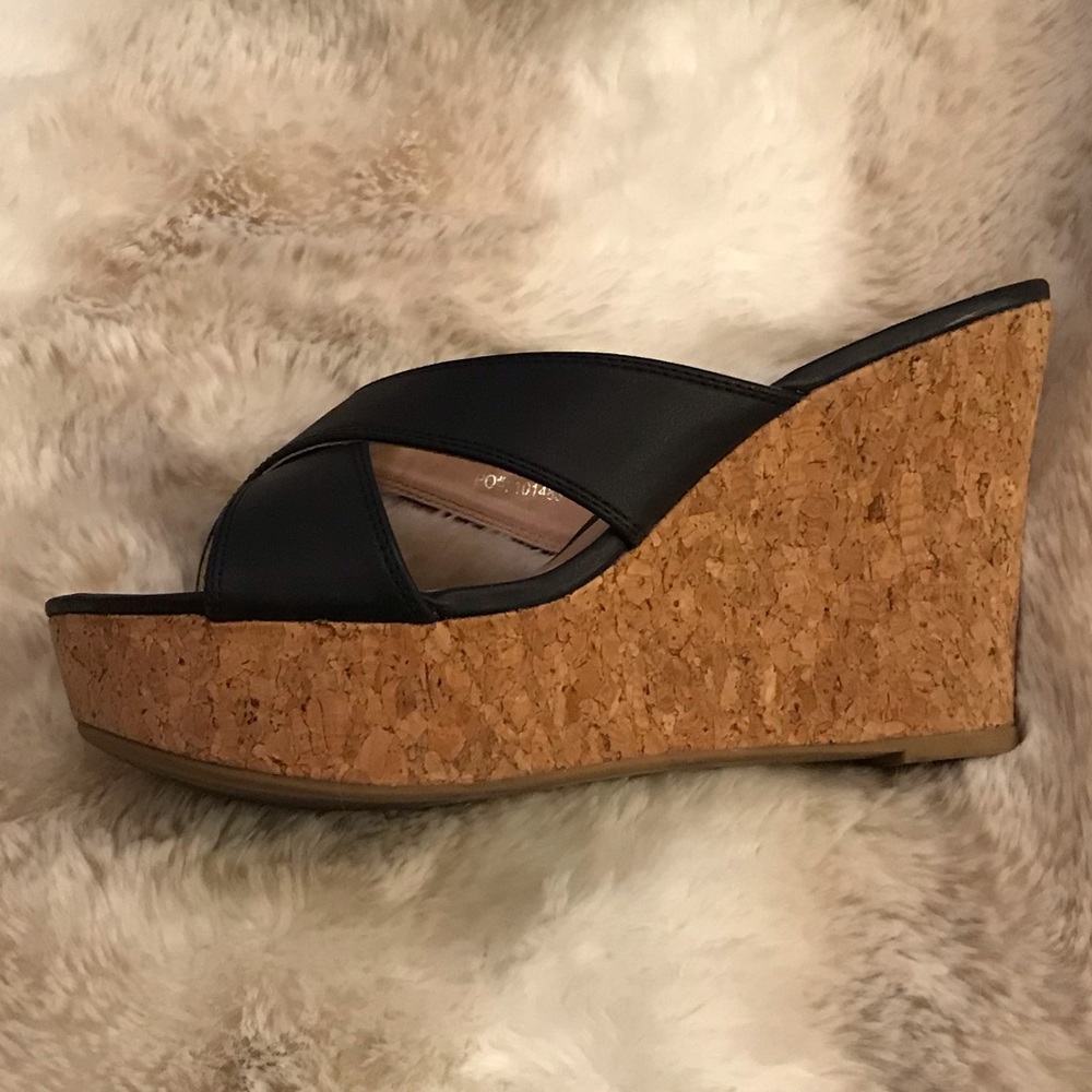 SALE! Cathy Jean Black Wedges